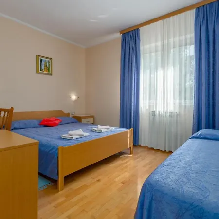 Apartments Maria Porec Exterior photo